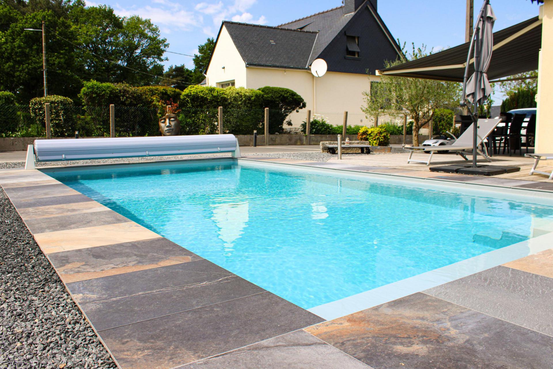 PISCINE 8 x 4m, SAINT-JACUT-LES-PINS, MORBIHAN PAR DAVID PAYSAGE
