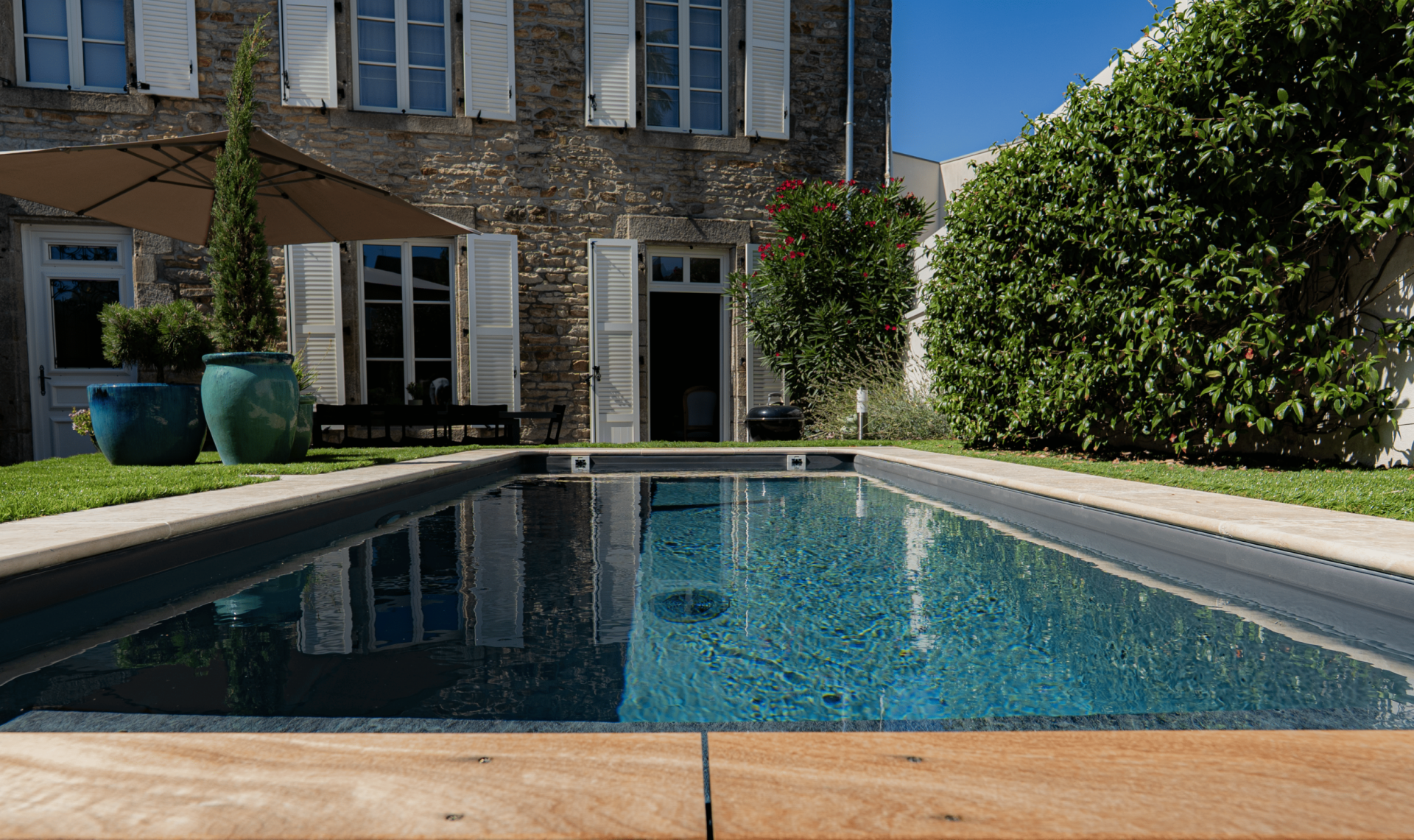 PHOTO PISCINE EN GROS PLAN